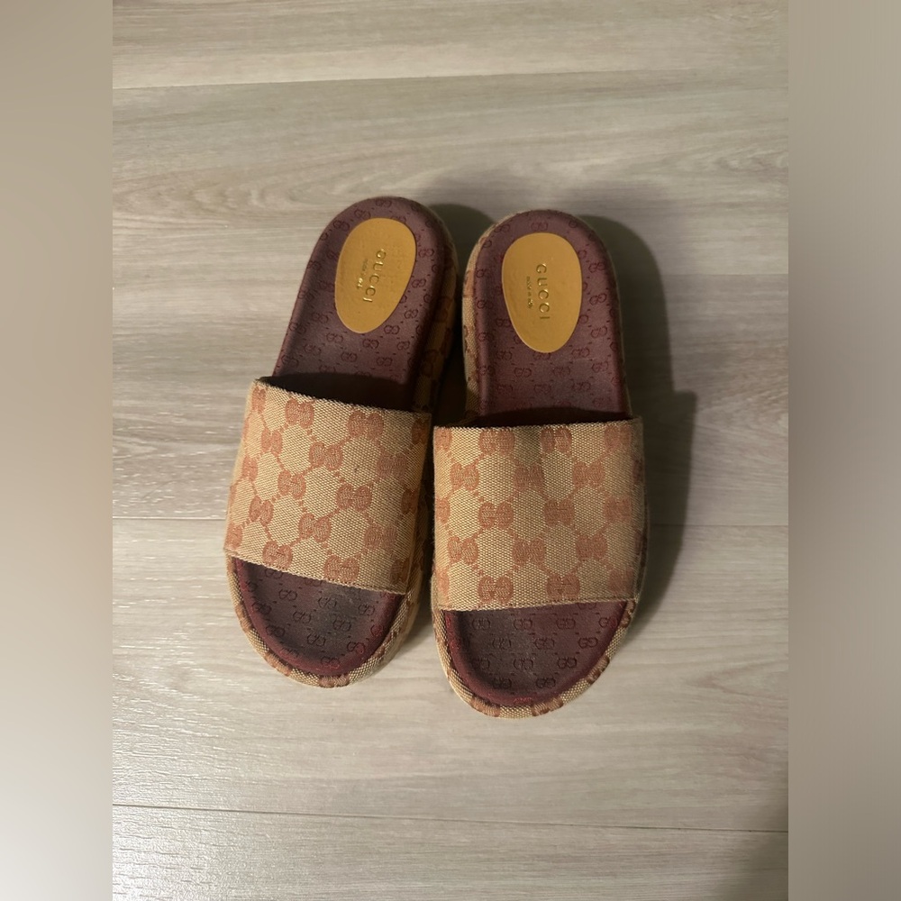 Women’s Gucci Platform Slides - Picture 2 of 3